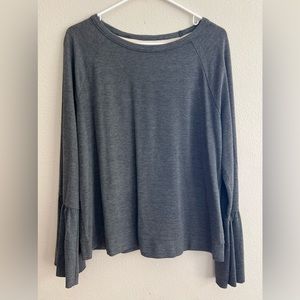 Lauren Conrad Gray Bell Sleeve Top Size: XL